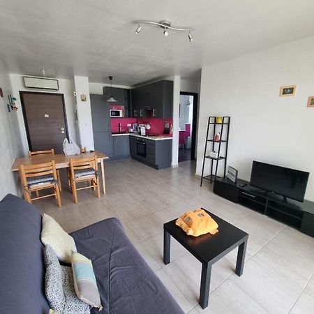 Joli T2 dans résidence avec parking Biguglia  Extérieur photo