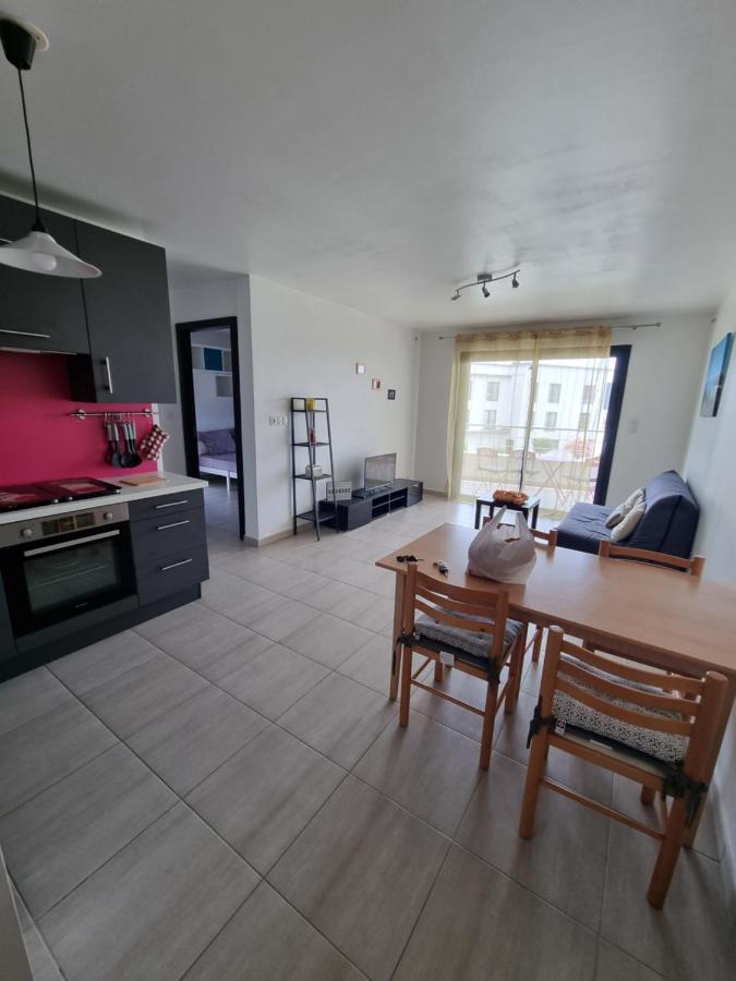 Joli T2 dans résidence avec parking Biguglia  Extérieur photo